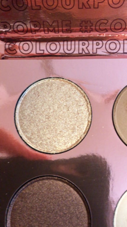 Pressed Powder Shadow /ColourPop/アイシャドウパレットを使ったクチコミ(1枚目)