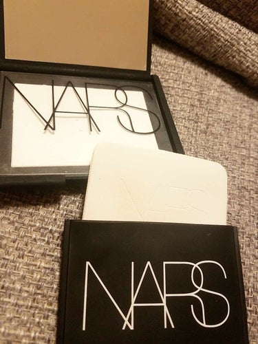 ライトリフレクティングセッティングパウダー　プレスト　N/NARS/プレストパウダーを使ったクチコミ（2枚目）