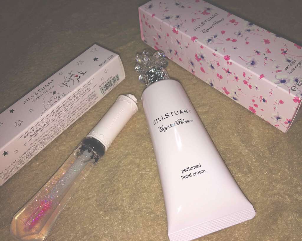 クリスタルブルーム パフュームド ハンドクリーム/JILL STUART/ハンドクリームを使ったクチコミ(1枚目)