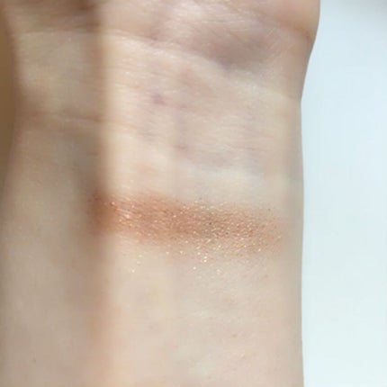 プライベート シャドウ/TOM FORD BEAUTY/単色アイシャドウの動画クチコミ2つ目