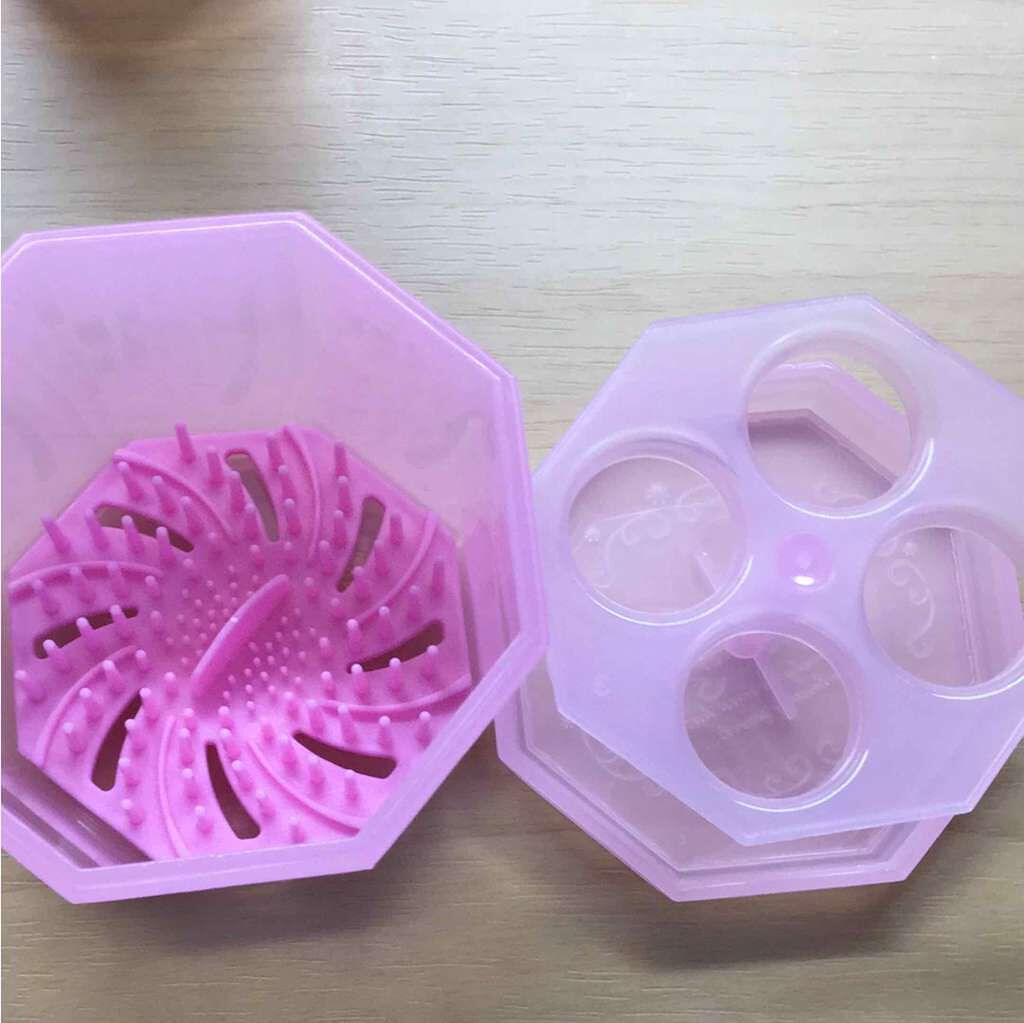 メイクブラシクリーナー/DAISO/その他化粧小物を使ったクチコミ(2枚目)