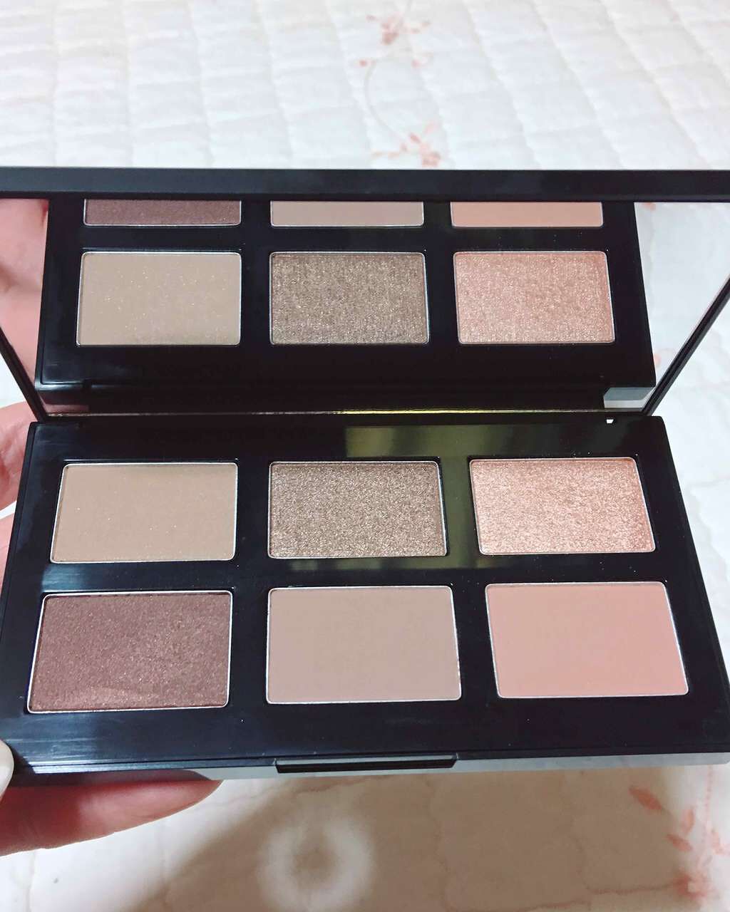 It's skin Marcaron Sugar Cushion x Sesame Special Editionのクチコミ「イッツスキン
ライフカラーパレット
アイシャドウNo01マーギン

Soba Souce   .....」（1枚目）