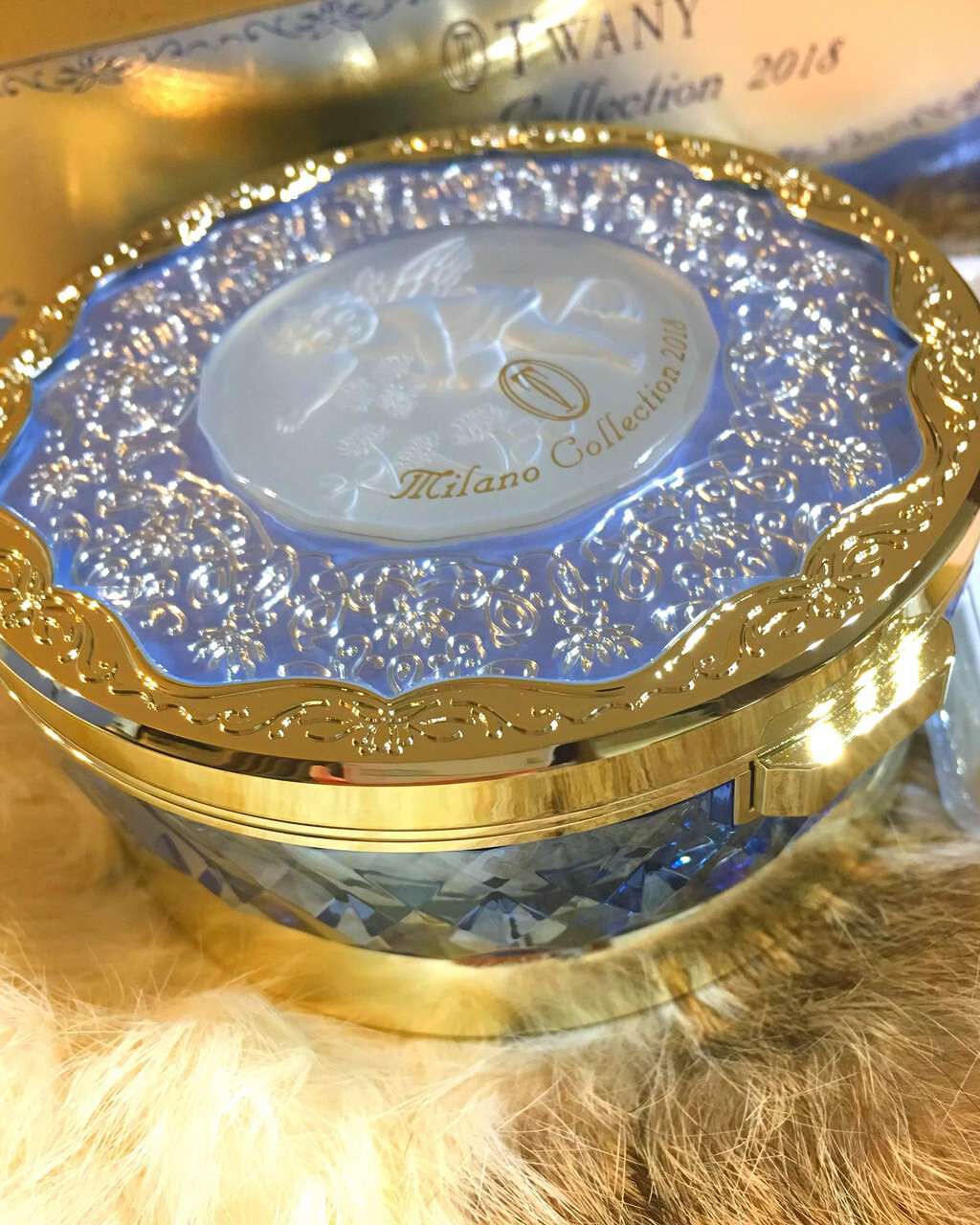 トワニー ミラノコレクション2018/TWANY/プレストパウダーを使ったクチコミ（1枚目）