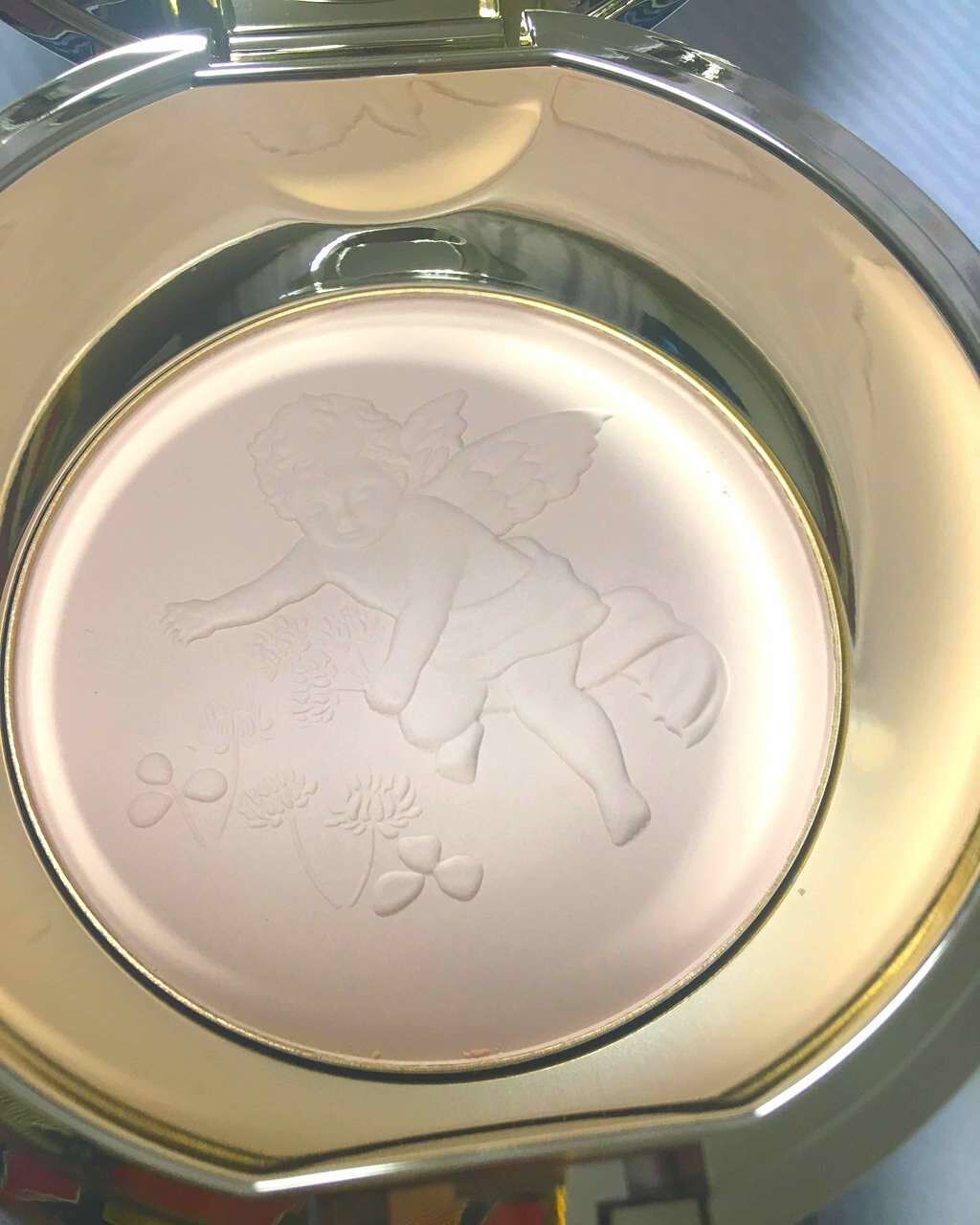 フェースアップパウダー＜ミラノコレクション2018＞/ミラノコレクション/プレストパウダーを使ったクチコミ（2枚目）