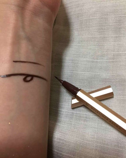 モテライナー リキッド/UZU BY FLOWFUSHI/リキッドアイライナーを使ったクチコミ(2枚目)