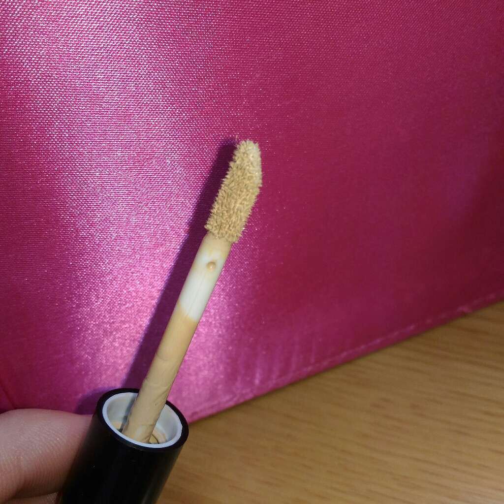 カバーパーフェクション チップコンシーラー/the SAEM/リキッドコンシーラーを使ったクチコミ(2枚目)