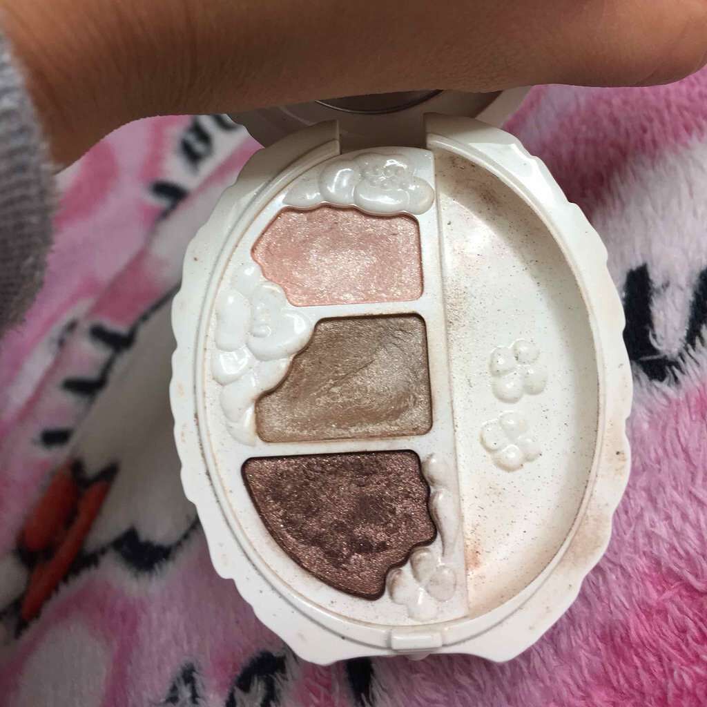 セオティ アイカラーパレット (オーロラパール)/BENEFIQUE/アイシャドウパレットを使ったクチコミ(2枚目)