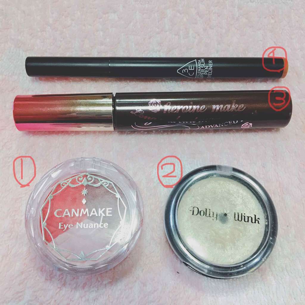 クリームアイシャドウ(旧)/ドーリーウインク/ジェル・クリームアイシャドウを使ったクチコミ(1枚目)