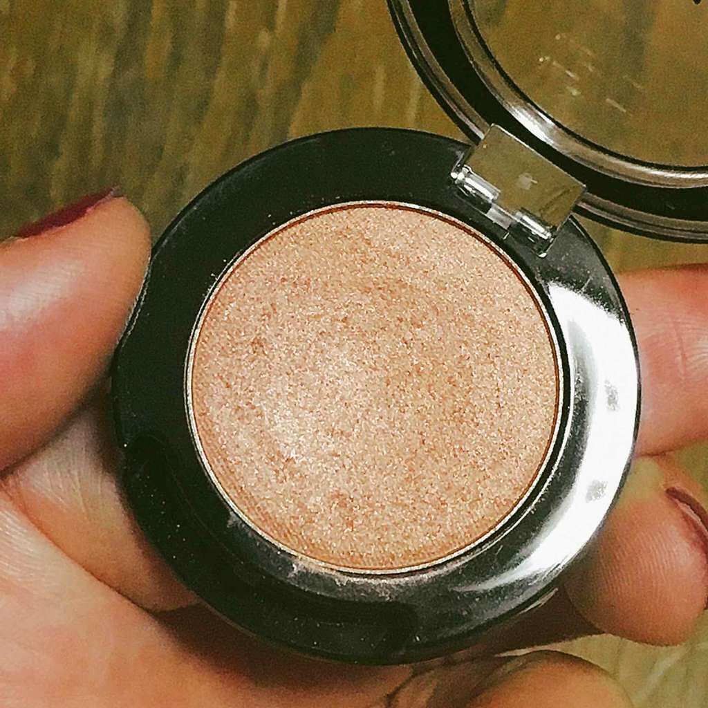 サテン フィットアイズ/ETUDE/単色アイシャドウを使ったクチコミ(2枚目)