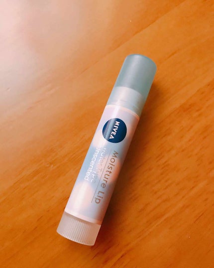 モイスチャーリップ ウォータータイプ 無香料/ニベア/リップケアを使ったクチコミ(1枚目)