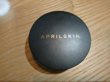 マジックスノークッション ブラック 2.0/APRILSKIN/クッションファンデーションを使ったクチコミ(1枚目)