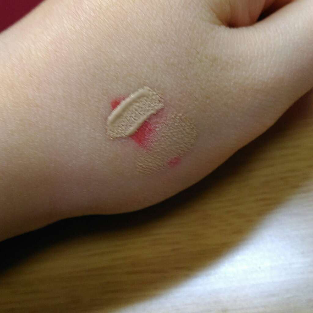 カバーパーフェクション チップコンシーラー/the SAEM/リキッドコンシーラーを使ったクチコミ(3枚目)