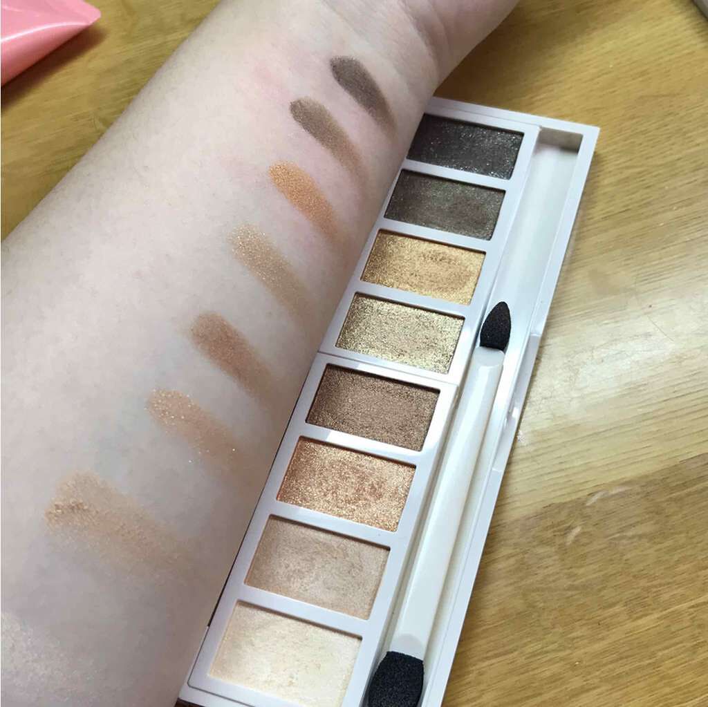 グラマラスヌード アイパレット (クリスマスコフレ 2017)/Visée/メイクアップキットを使ったクチコミ(2枚目)