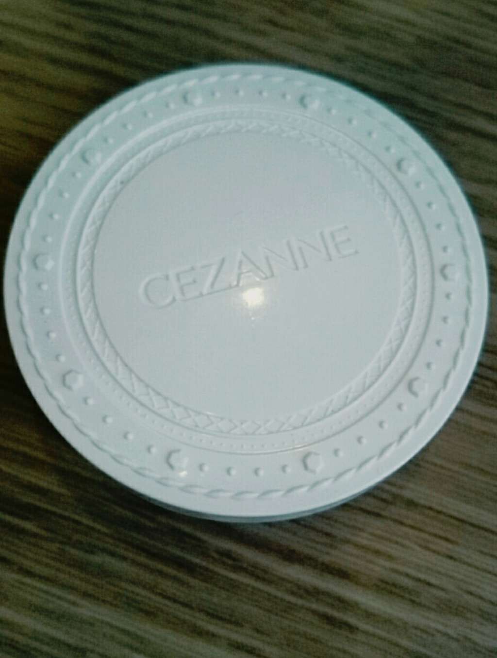 UVクリアフェイスパウダー/CEZANNE/プレストパウダーを使ったクチコミ(1枚目)