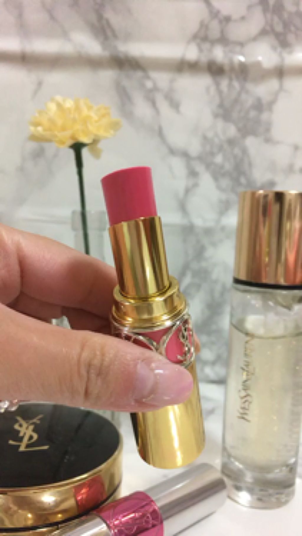 ルージュ ヴォリュプテ シャイン/YVES SAINT LAURENT BEAUTE/口紅を使ったクチコミ（1枚目）