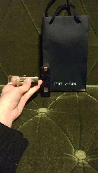 ピュア カラー クリスタル シアー リップスティック/ESTEE LAUDER/口紅を使ったクチコミ（2枚目）