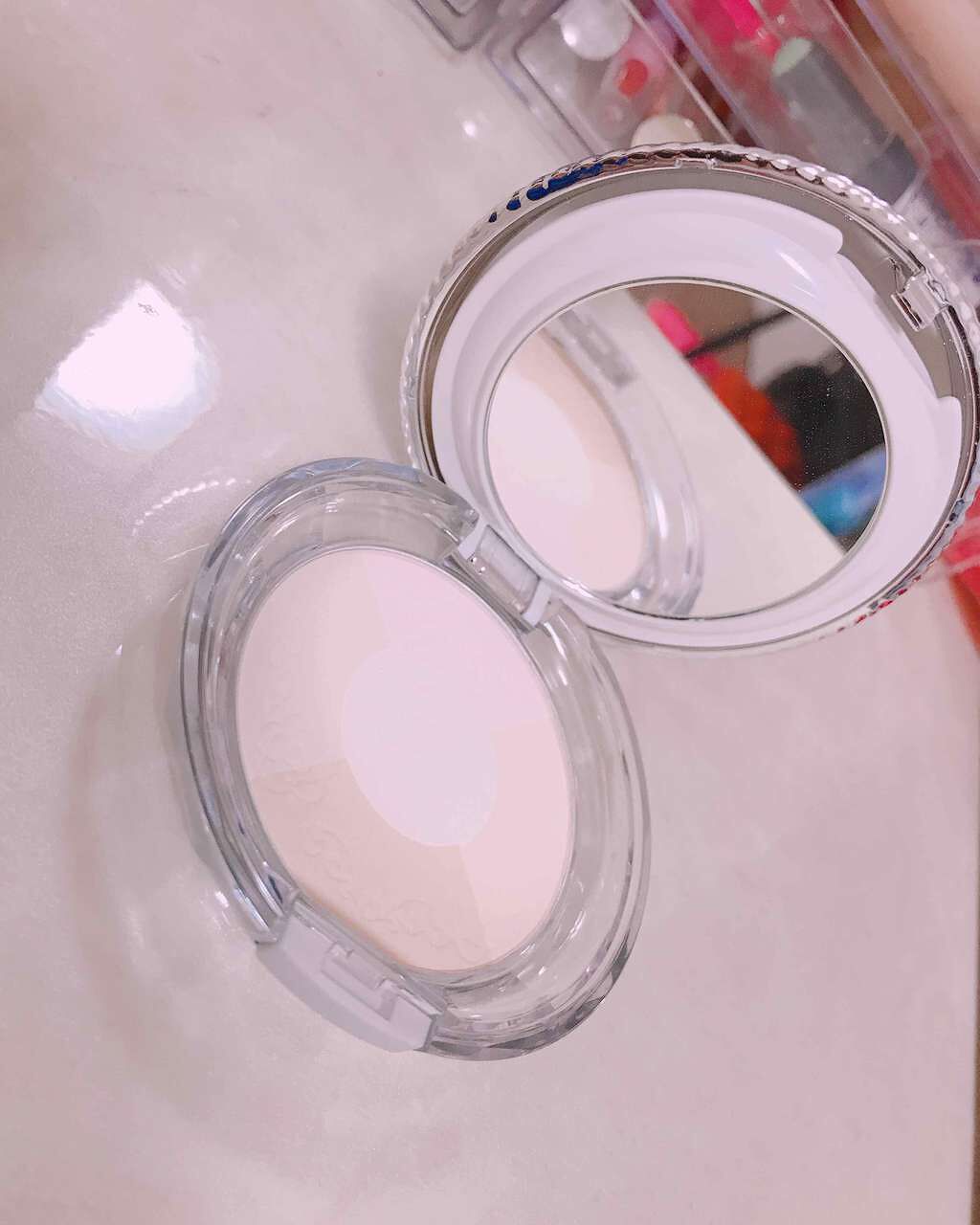 クリスタルルーセント フェイスパウダー/JILL STUART/プレストパウダーを使ったクチコミ(2枚目)