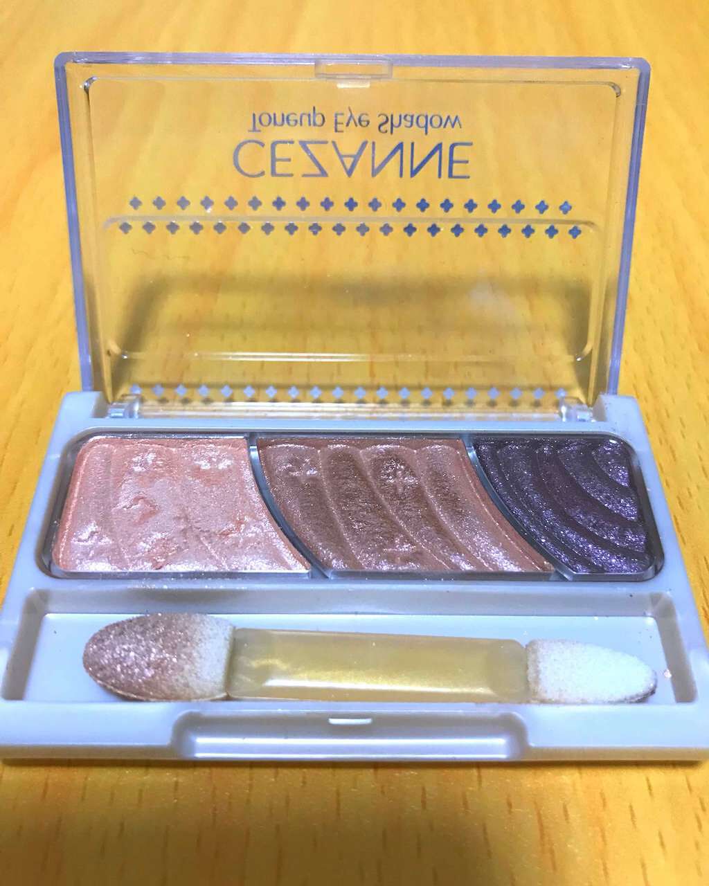 トーンアップアイシャドウ/CEZANNE/アイシャドウパレットを使ったクチコミ(2枚目)
