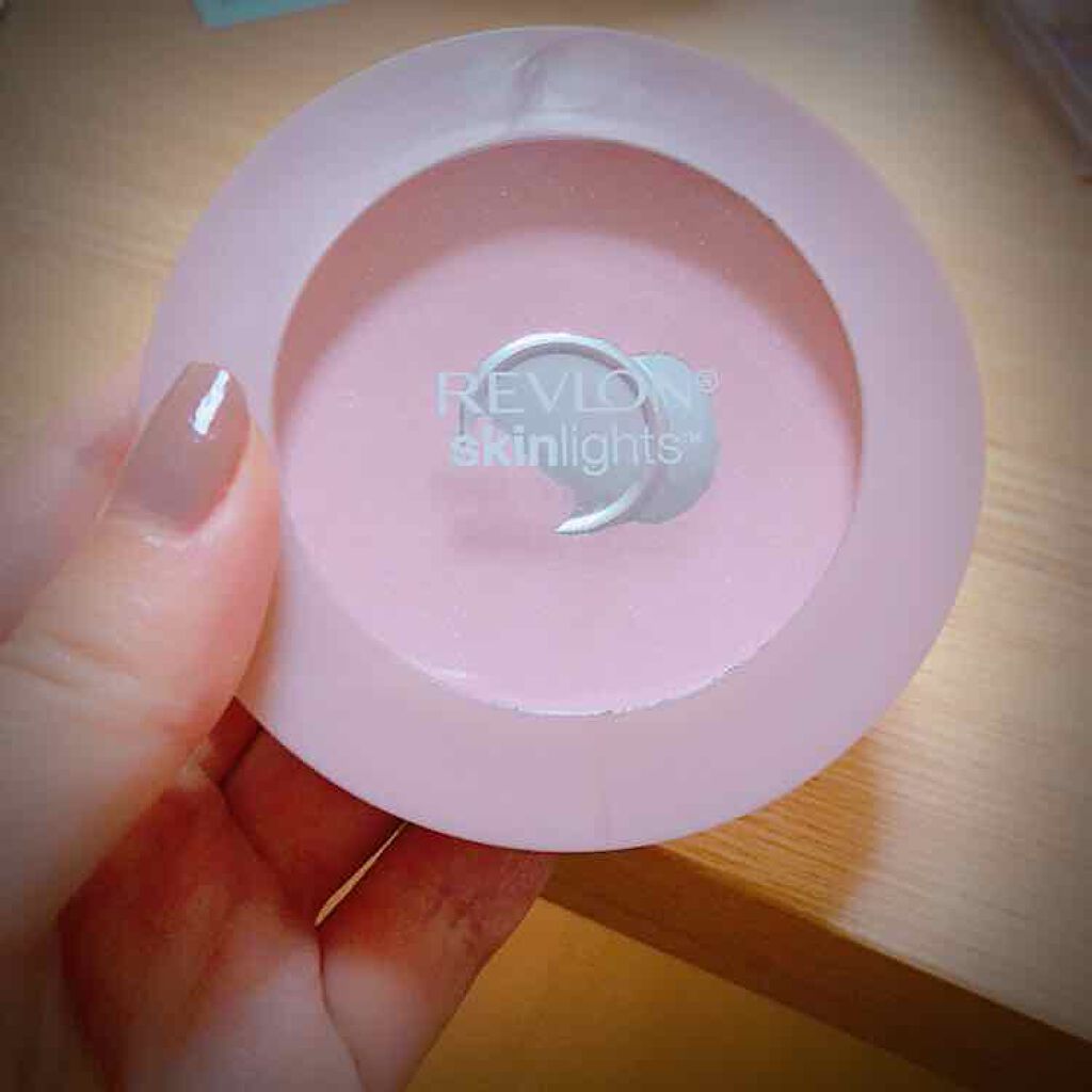 スキンライト プレスト パウダー/REVLON/プレストパウダーを使ったクチコミ(1枚目)