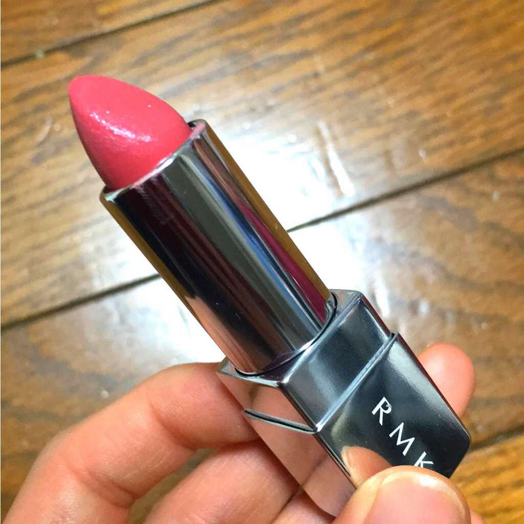 イレジスティブル ブライトリップス/RMK/ドライシャンプーを使ったクチコミ(2枚目)