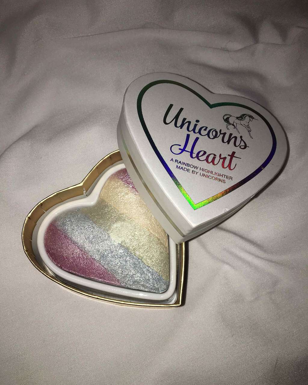 ハートハイライター ユニコーンハート/MAKEUP REVOLUTION/パウダーハイライトを使ったクチコミ(1枚目)