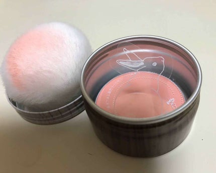 VECUA Honey ワンダーハニー 蜜頬ポンポンチークのクチコミ「VECUAのリップグロス。
ミルトニア、カンナ、オリンピカ
ゆうこすちゃんもおススメして今大人.....」(3枚目)