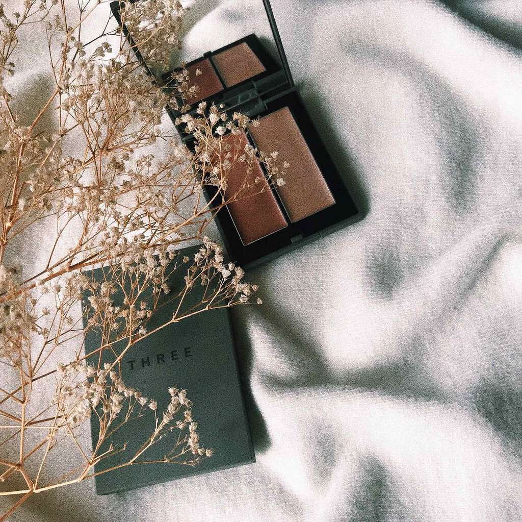 THREE シマリング グロー デュオ/THREE/クリームハイライトを使ったクチコミ(1枚目)