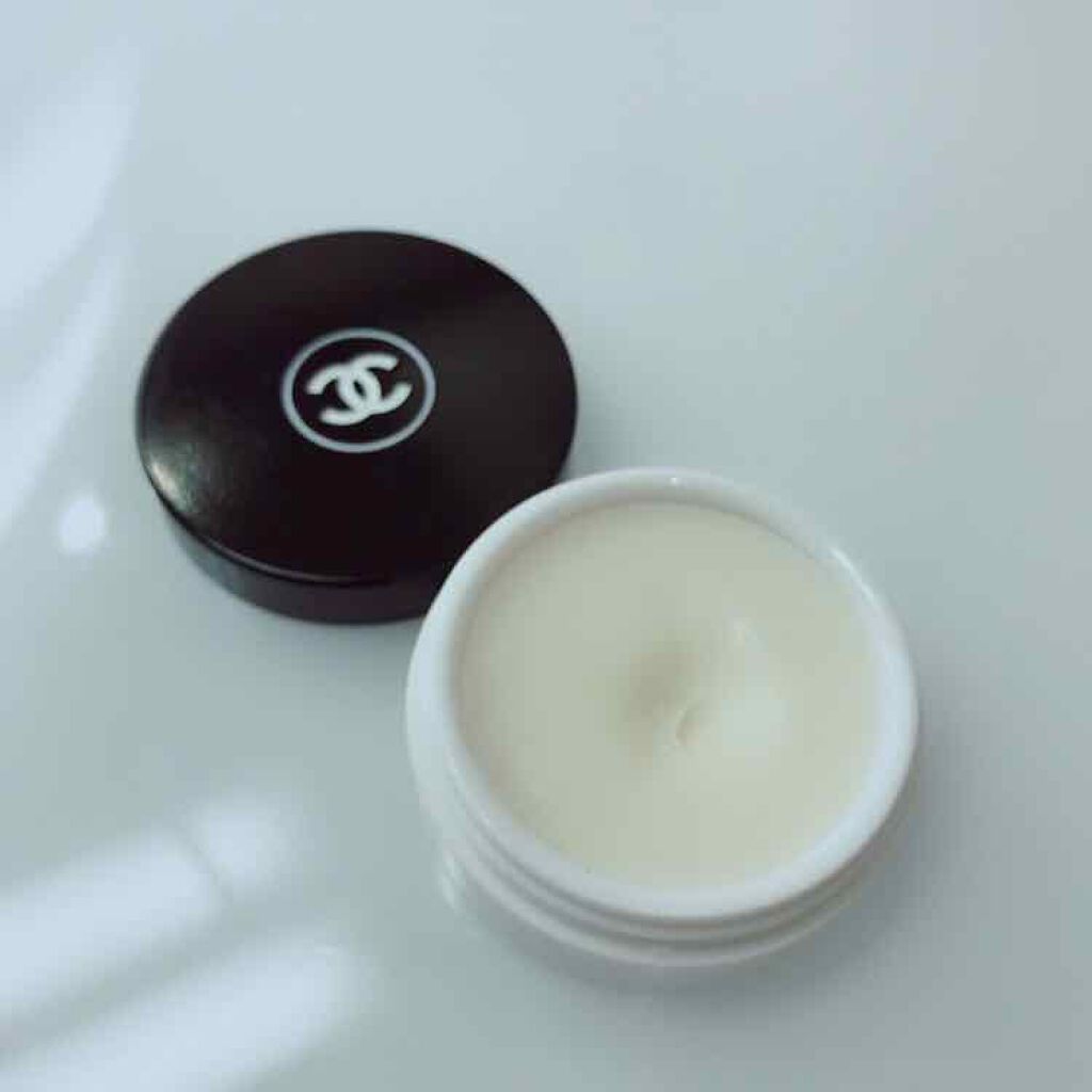 イドゥラ ビューティ リップ バーム/CHANEL/リップバームを使ったクチコミ（2枚目）