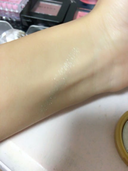 シャイニーシャドウ N/excel/単色アイシャドウを使ったクチコミ(3枚目)