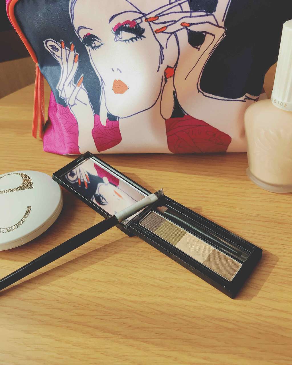 リシェ カラーリング アイブロウパウダー/Visée/パウダーアイブロウを使ったクチコミ(1枚目)