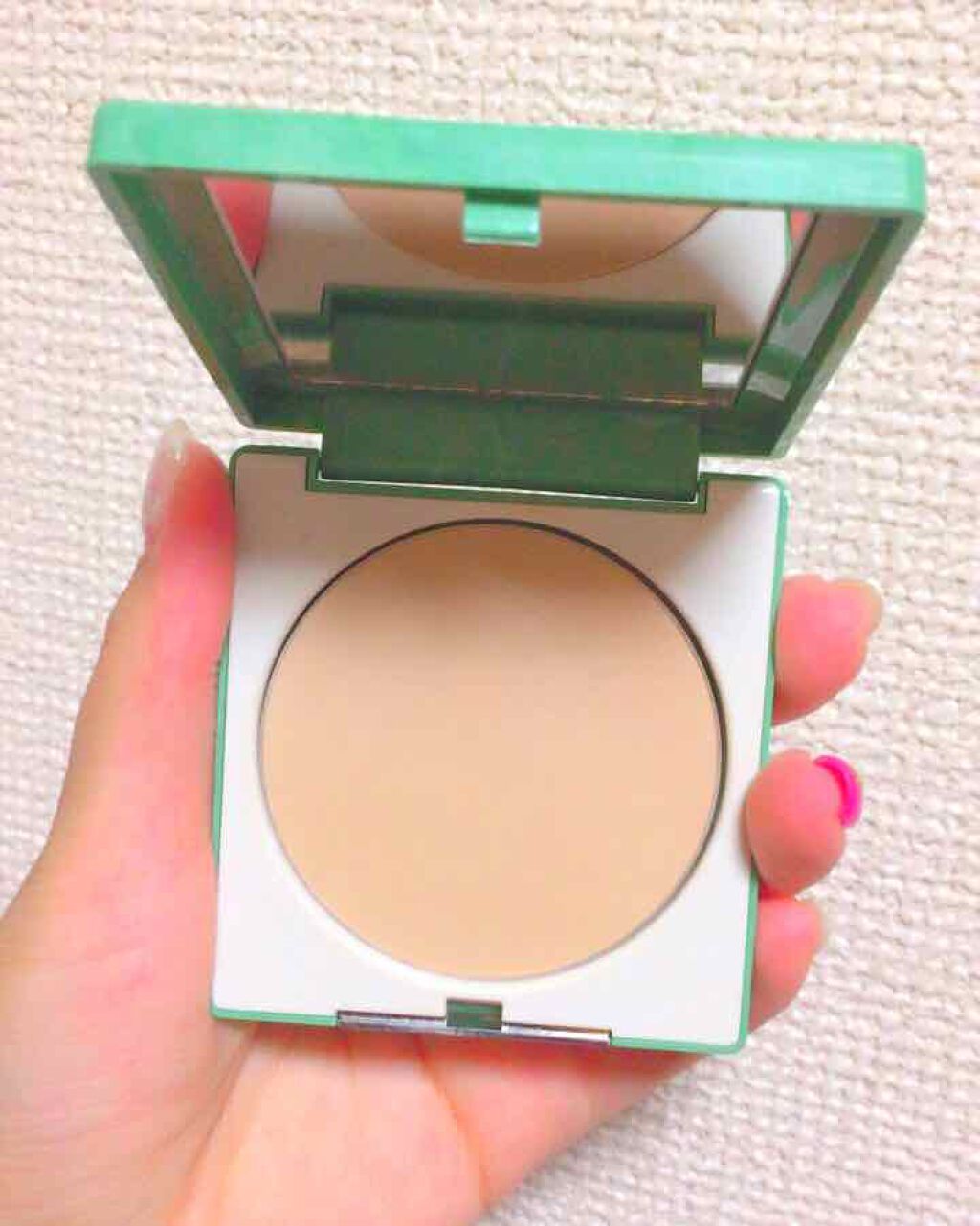 ステイ マット シアー プレスト パウダー/CLINIQUE/プレストパウダーを使ったクチコミ（1枚目）