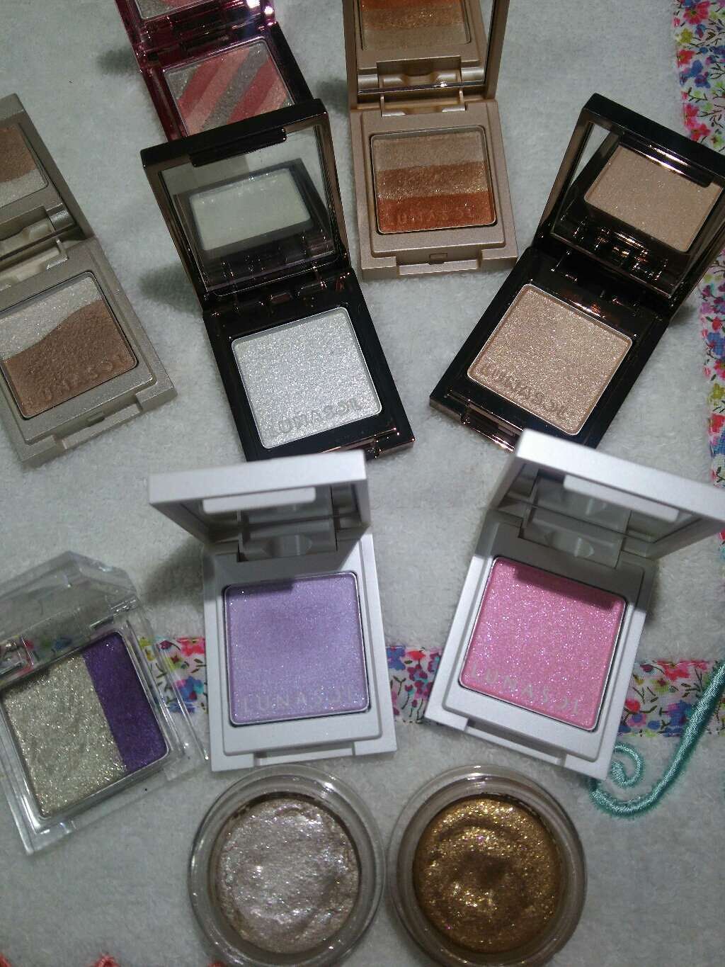 ライティングアイズ/LUNASOL/単色アイシャドウを使ったクチコミ（1枚目）