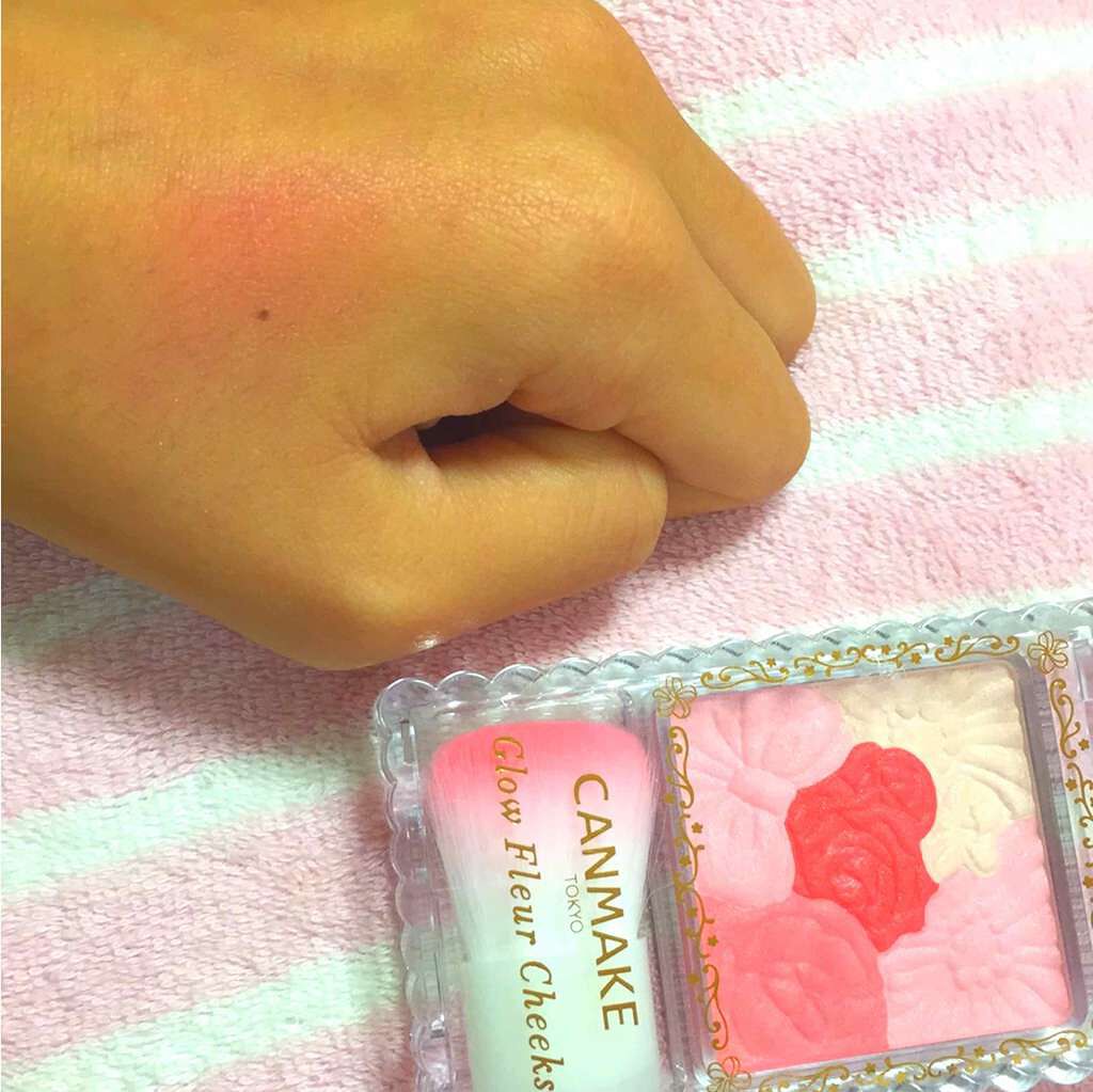 グロウフルールチークス/キャンメイク/パウダーチークを使ったクチコミ(2枚目)