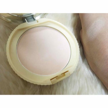 【旧品】マシュマロフィニッシュパウダー/キャンメイク/プレストパウダーを使ったクチコミ（3枚目）