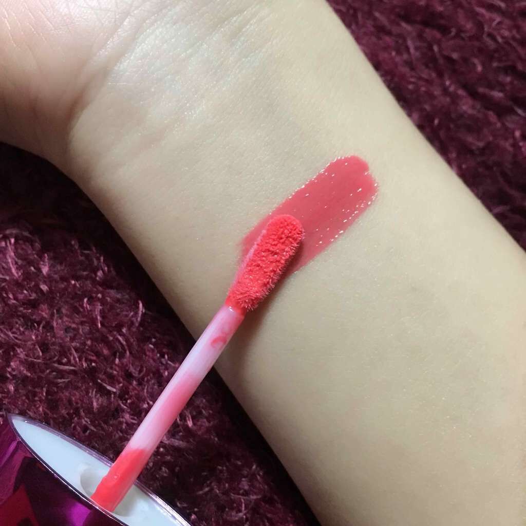 WOWグロス/MAKEUP REVOLUTION/リップグロスを使ったクチコミ(2枚目)