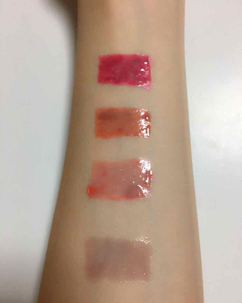 エッセンスグロス/KiSS/リップグロスを使ったクチコミ(3枚目)