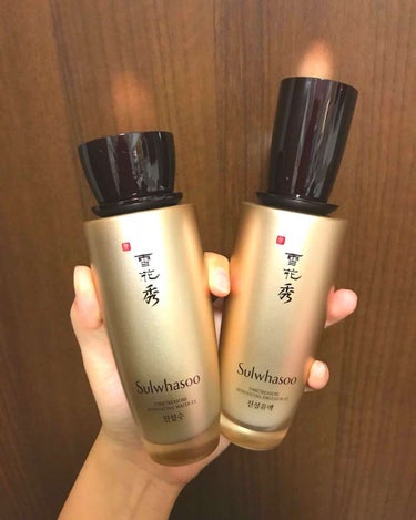 Sulwhasoo 珍雪水のクチコミ「父親が韓国に出張に行った際に買ってきてもらいました！

化粧水が13,800円
乳液が15,6.....」（1枚目）