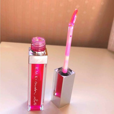 大好きなRMKのリップジェリーグロス！

わたしの中でグロス嫌いが覆ったアイテム！💄💕

こちらはクリスマスコフレ2017に入っていたEX-04のカラー❤️

クリアなピンク！！！！
本当に可愛い😭😭 