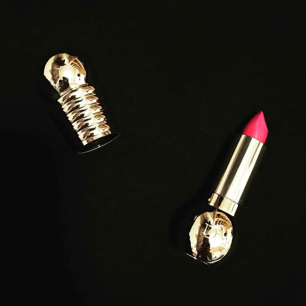 ディオリフィック ベルベット タッチ リップスティック/Dior/口紅を使ったクチコミ（1枚目）