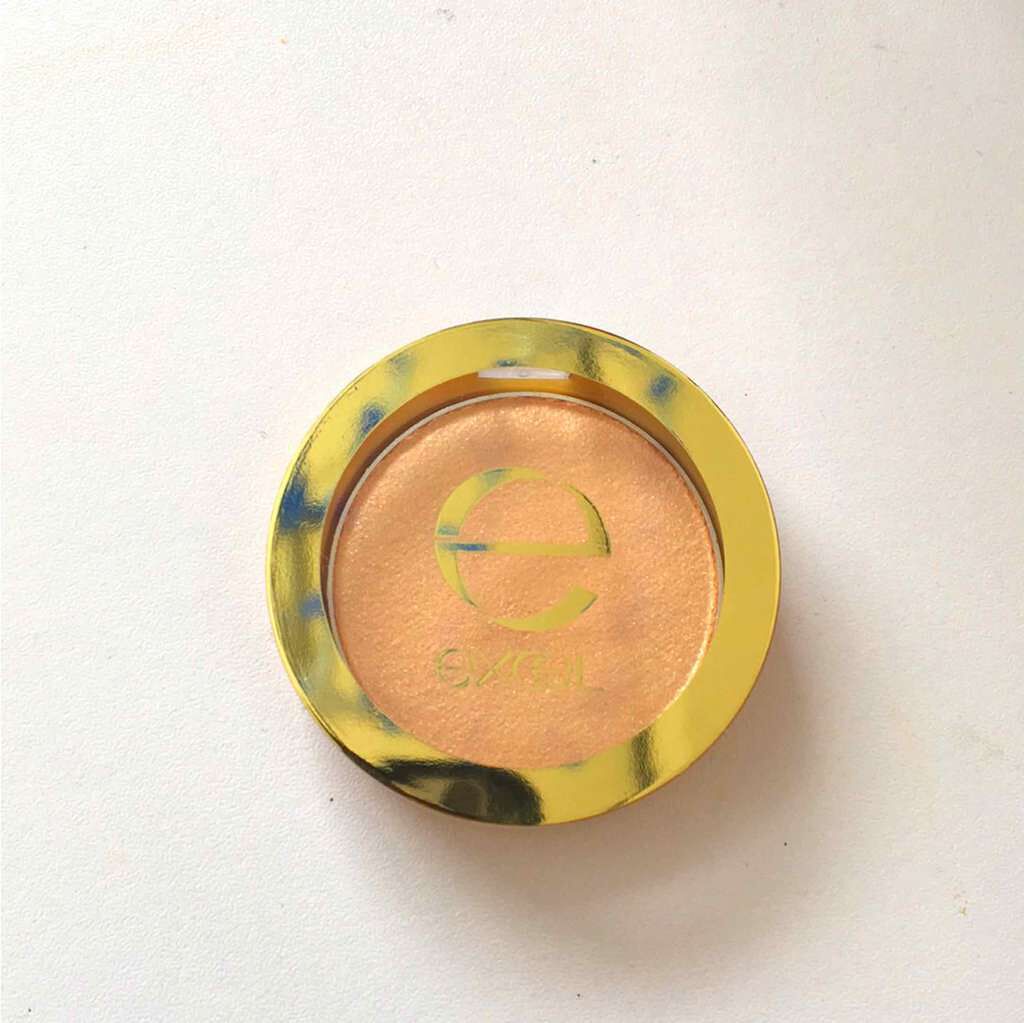 シャイニーシャドウ N/excel/単色アイシャドウを使ったクチコミ(1枚目)