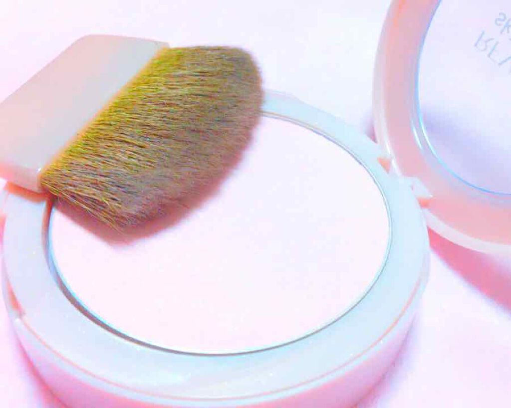 スキンライト プレスト パウダー/REVLON/プレストパウダーを使ったクチコミ(1枚目)