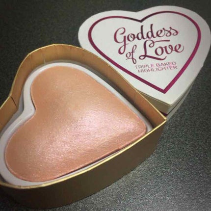 ハートハイライター ゴッデス オブ ラブ/MAKEUP REVOLUTION/パウダーハイライトを使ったクチコミ(1枚目)