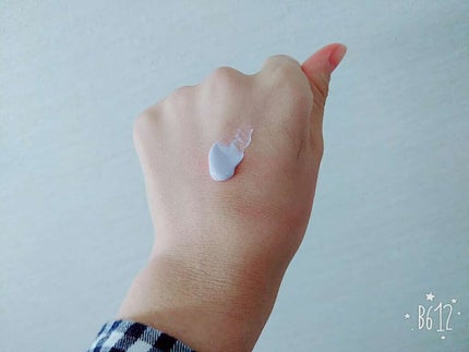 パラソーラ イルミスキンUVエッセンス(旧品)/パラソーラ/日焼け止め・UVケアを使ったクチコミ(2枚目)