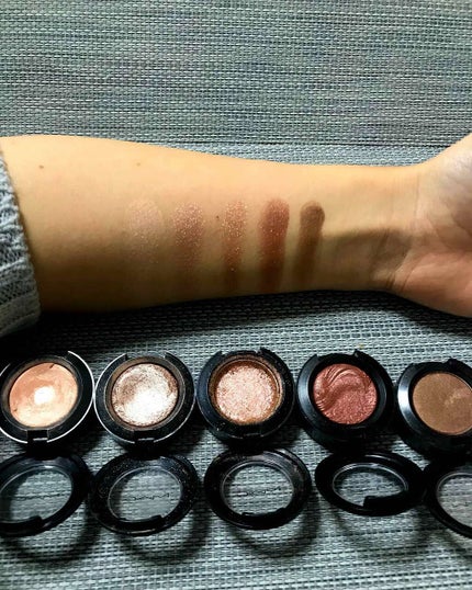 スモール アイシャドウ/M・A・C/単色アイシャドウを使ったクチコミ(2枚目)