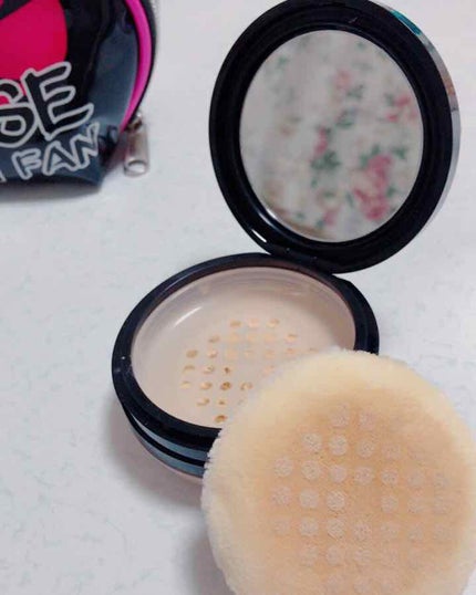 リシェ ルース ヌーディフィニッシュ/Visée/パウダーファンデーションを使ったクチコミ(4枚目)