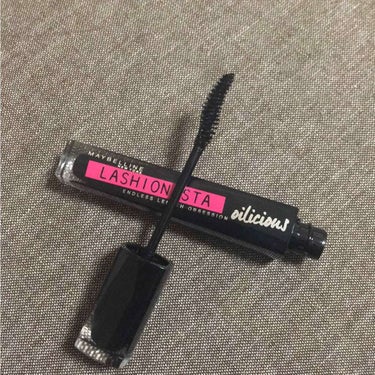 ラッシュニスタ オイリシャス 01 ブラック/MAYBELLINE NEW YORK/マスカラを使ったクチコミ（2枚目）