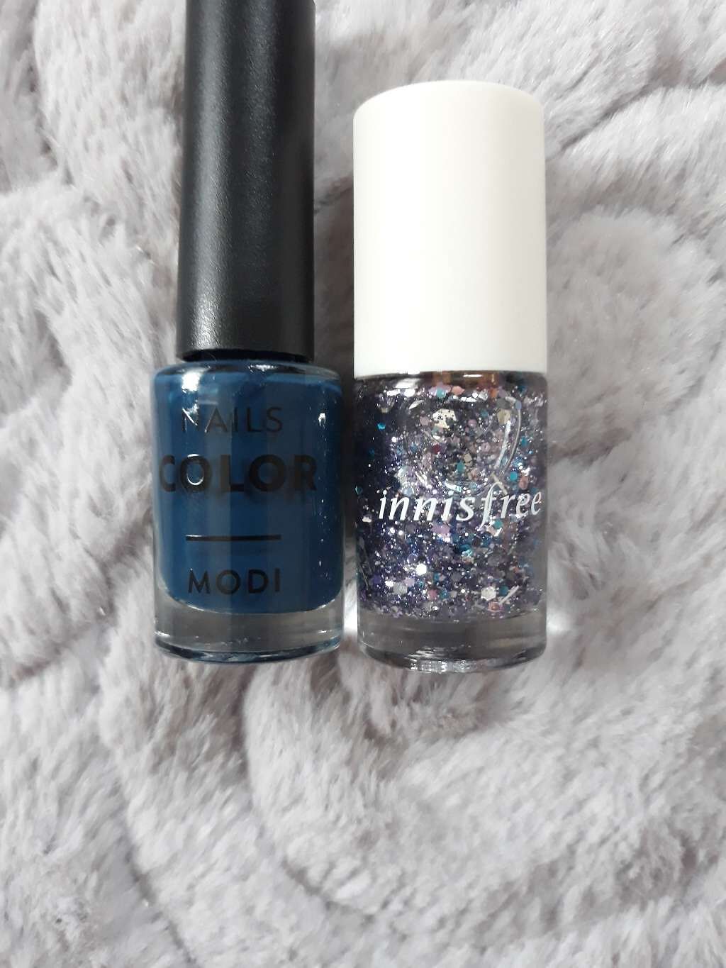 DAISO キキララ ネイルのクチコミ「初投稿です! 初投稿何にしようか悩んだのですが、丁度セルフネイルをしたので載せてみました😀 ど.....」（3枚目）