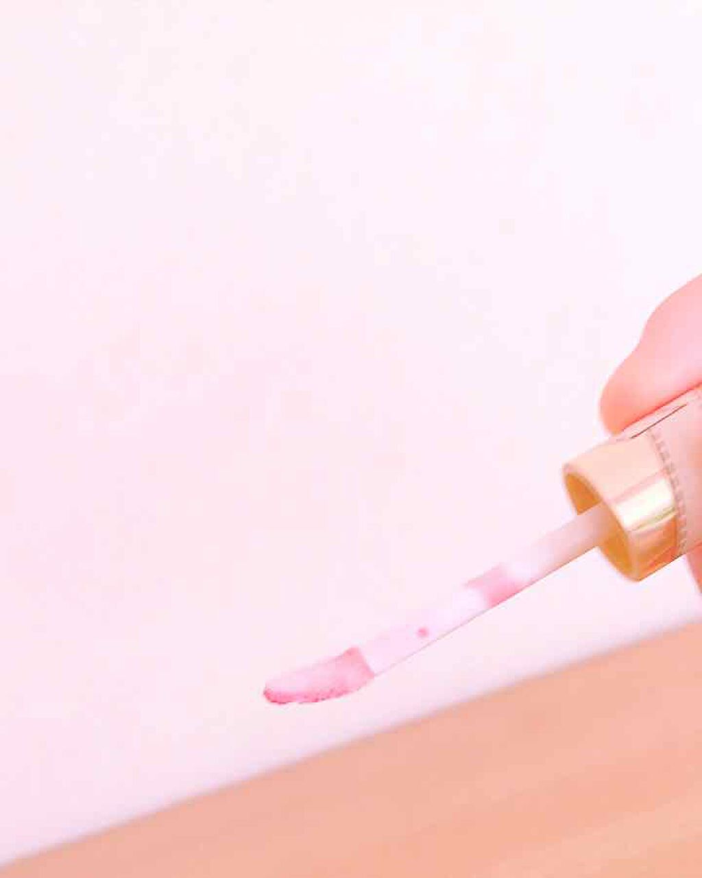 ルージュマジェキス/MAJOLICA MAJORCA/リップグロスを使ったクチコミ(1枚目)