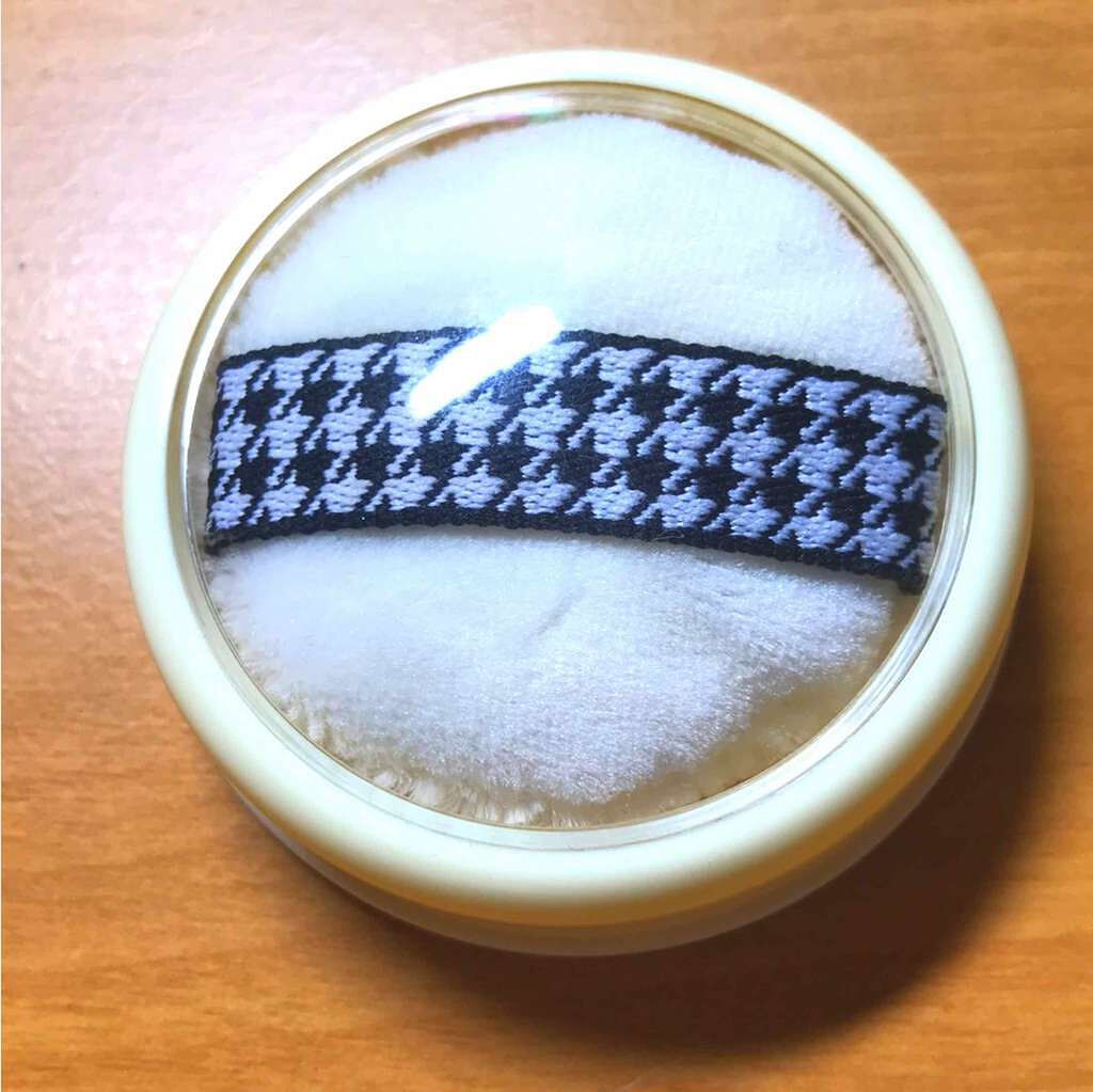 フェイスパウダー ハイカバー 白肌オークル/クリアラスト/プレストパウダーを使ったクチコミ(1枚目)