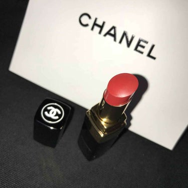 レビューではありません🙅🏻‍♀️
購入品紹介です！！

CHANEL   ルージュ  ココ  シャイン

コスメカウンターデビューをしました
デパコスで失敗したくない！と思ってじっくり吟味していたら店員